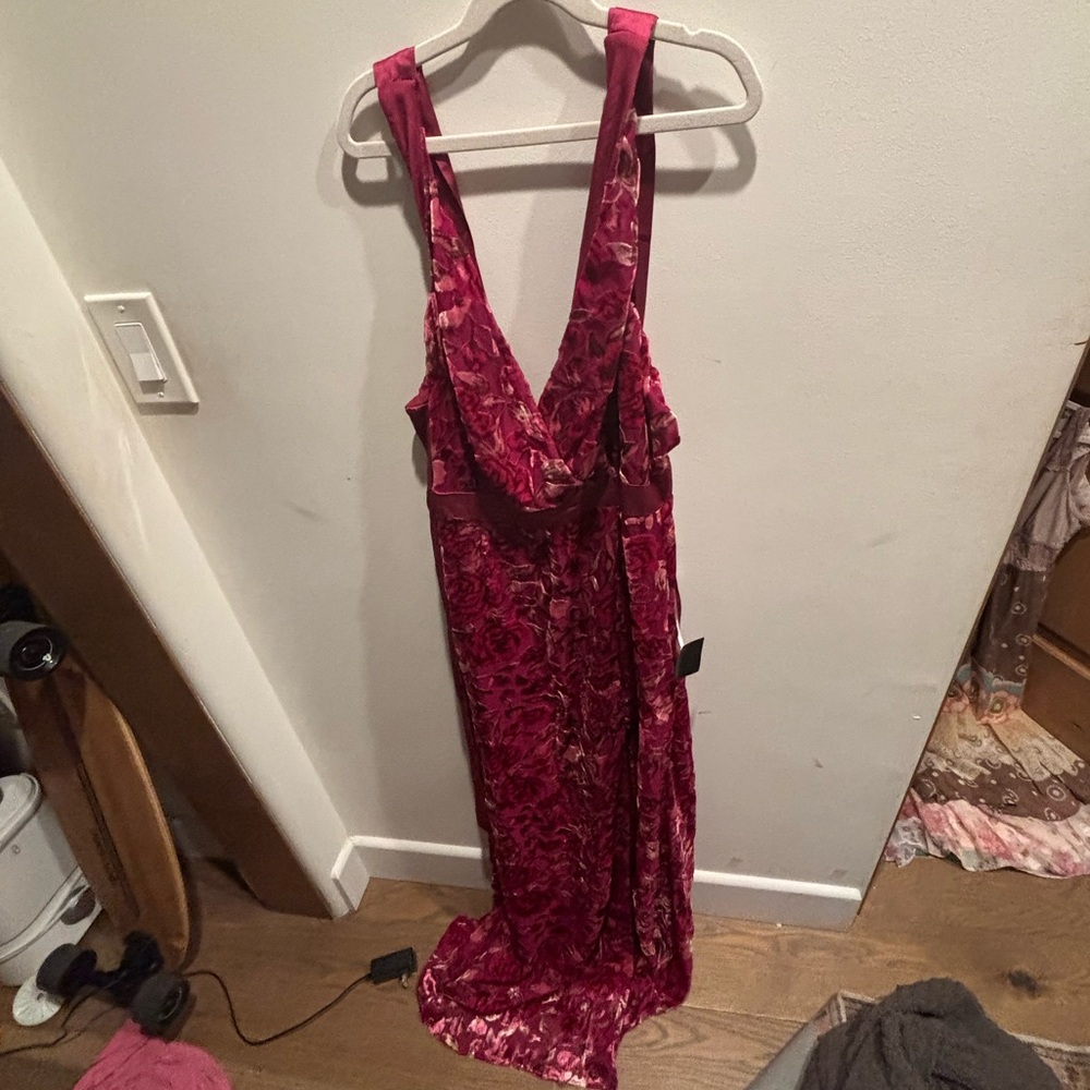Elegant Red Velvet Evening Dress